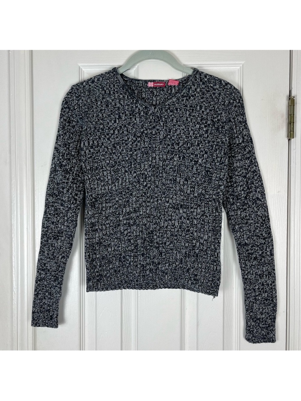 90’s/Y2K Outlooks Vintage Ribbed Knit Sweater